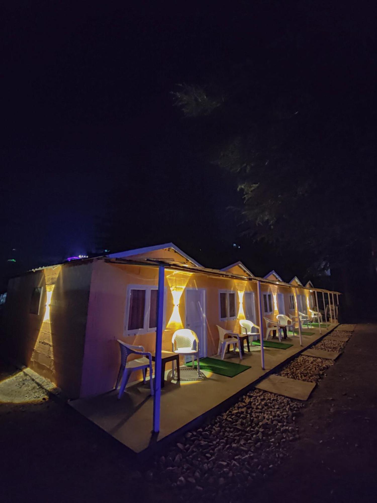 Pandora Riverside Cafe & Stay كاسول المظهر الخارجي الصورة