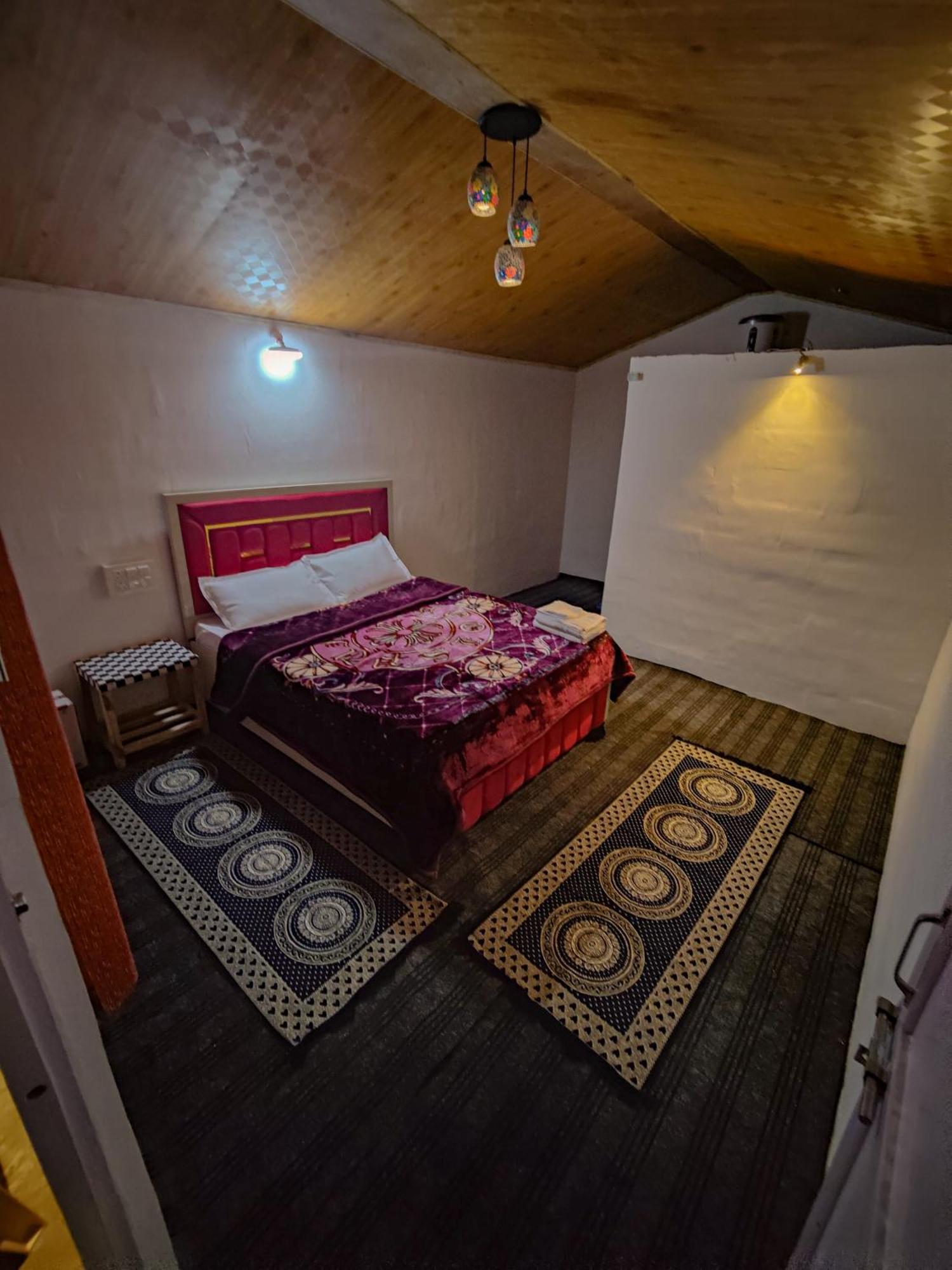 Pandora Riverside Cafe & Stay كاسول المظهر الخارجي الصورة